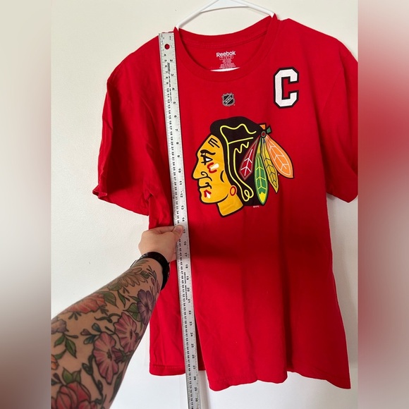 Reebok Chicago Blackhawks J. Toews Youth Red T-Shirt - Picture 4 of 7